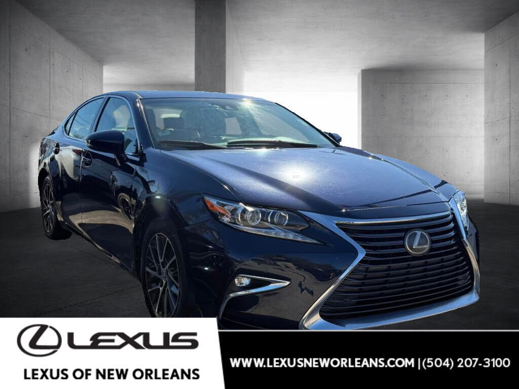 2017 LEXUS ES