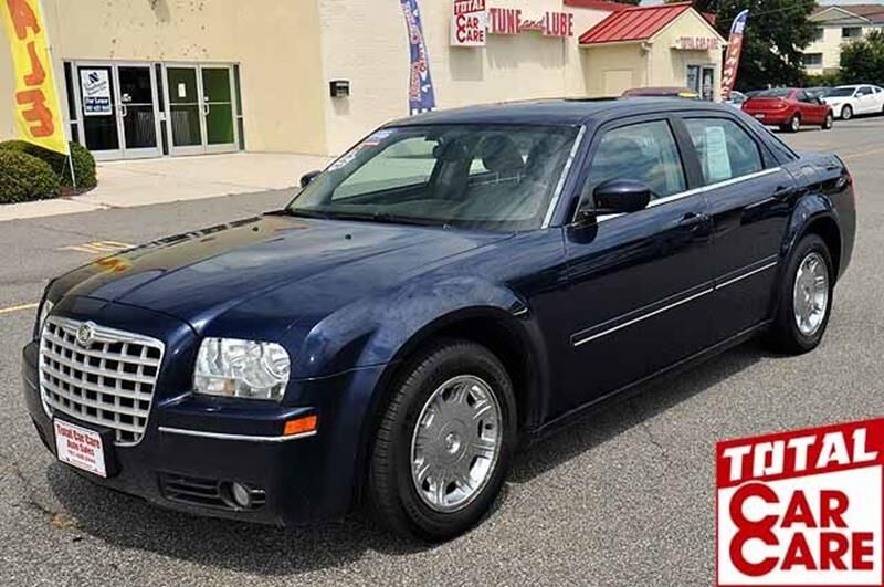 2005 CHRYSLER 300