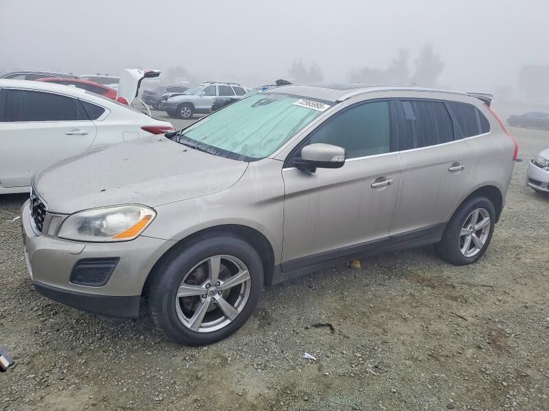 2013 VOLVO XC60