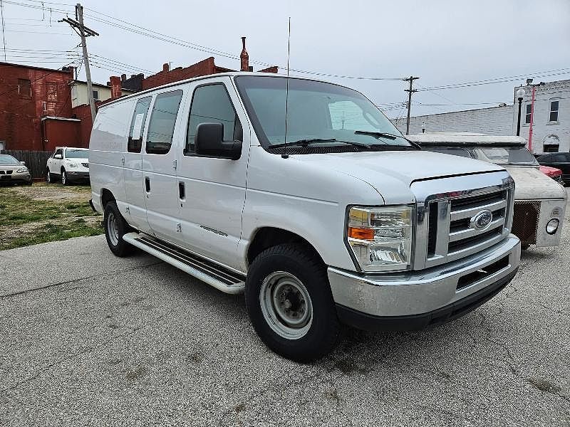2013 FORD E-250