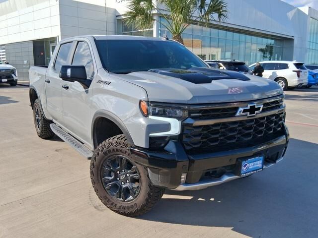 2025 CHEVROLET Silverado