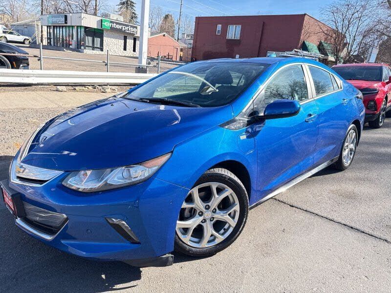 2017 CHEVROLET Volt