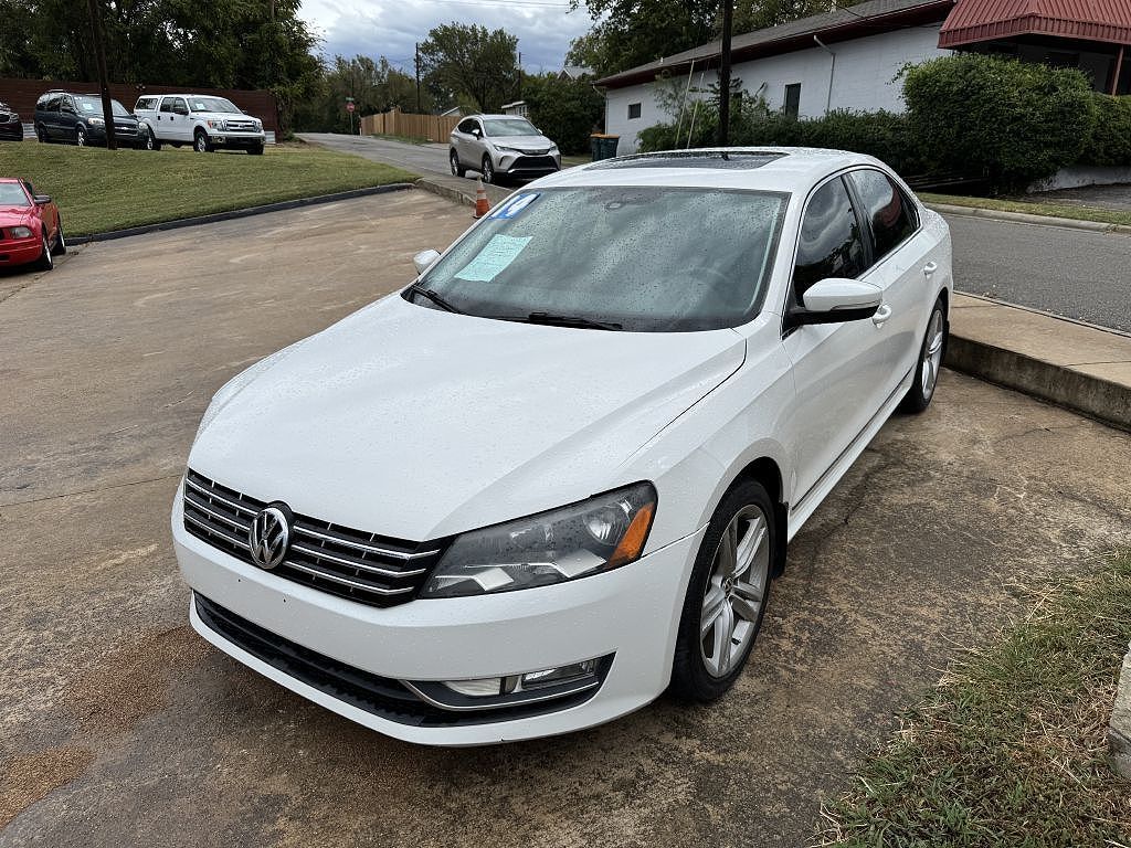 2014 VOLKSWAGEN Passat