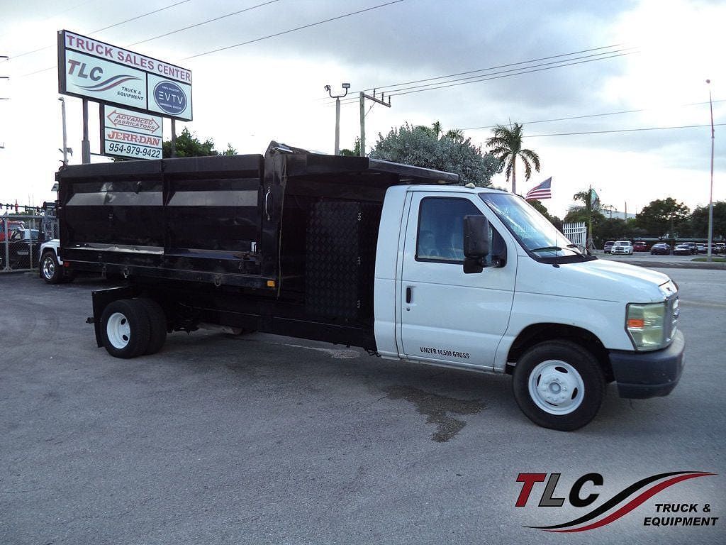 2011 Ford E-450