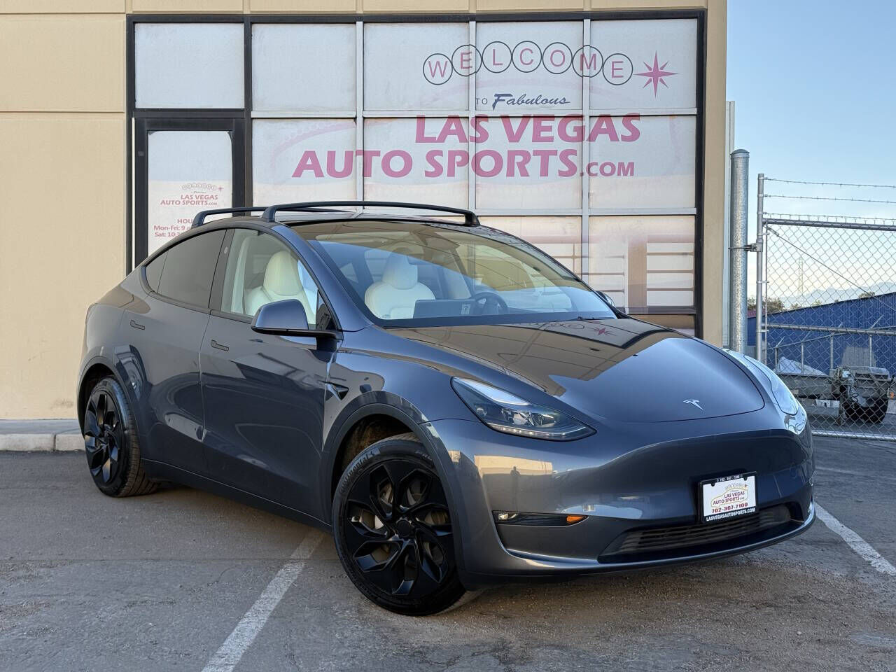 2023 TESLA Model Y