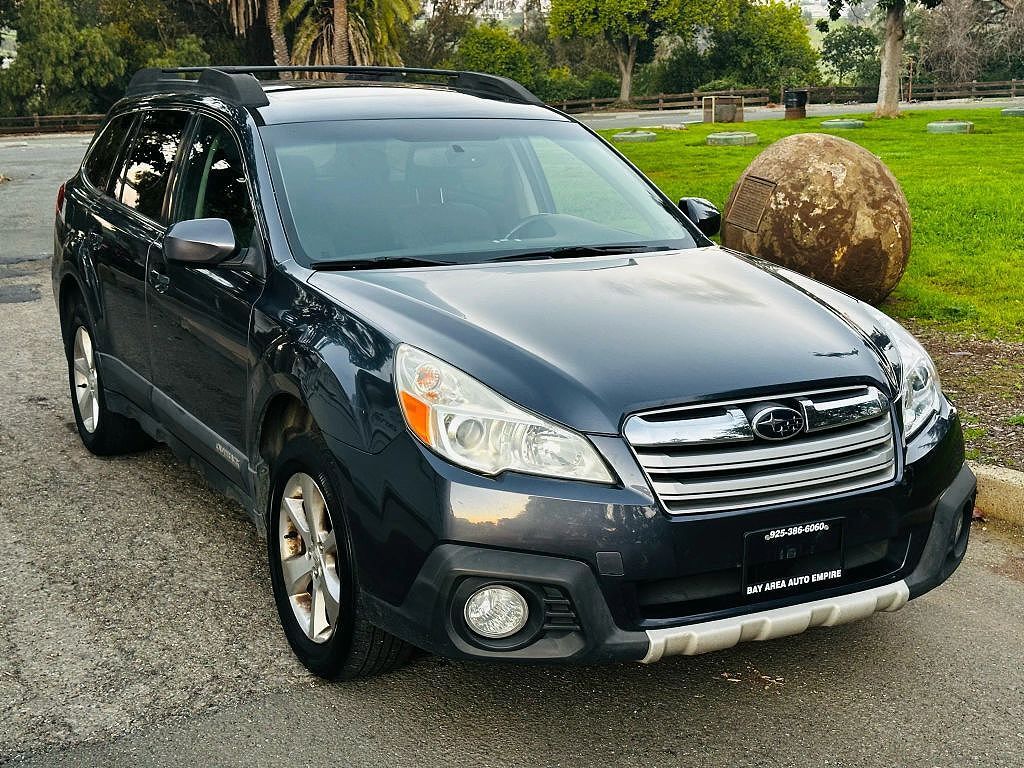 2014 SUBARU Outback