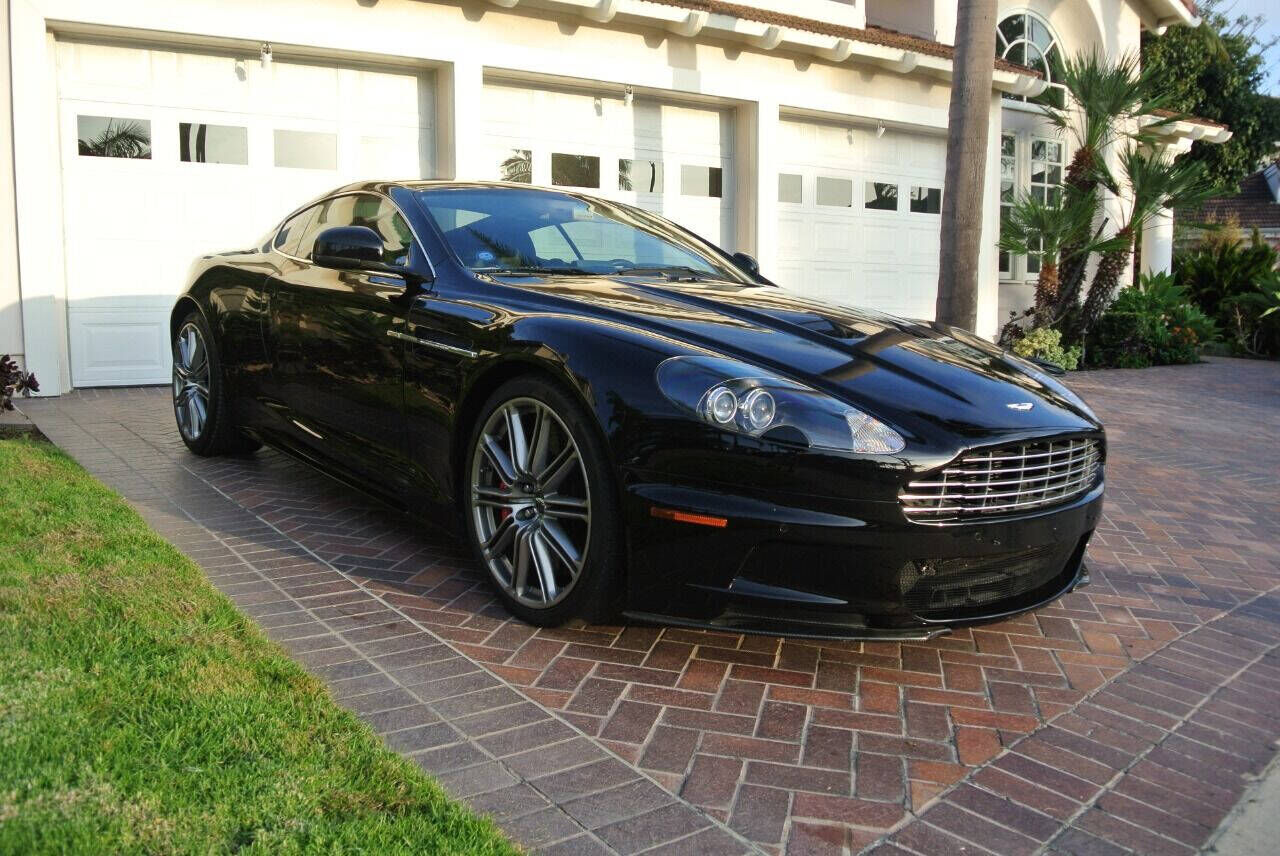 2011 ASTON MARTIN DBS