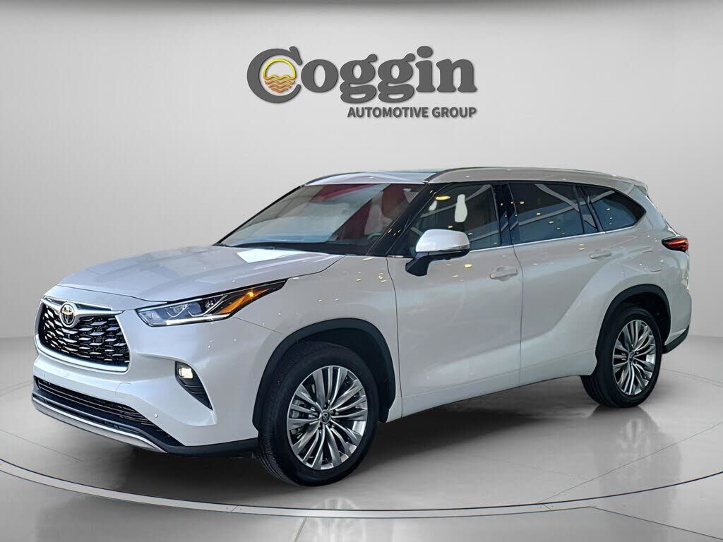 2024 TOYOTA Highlander