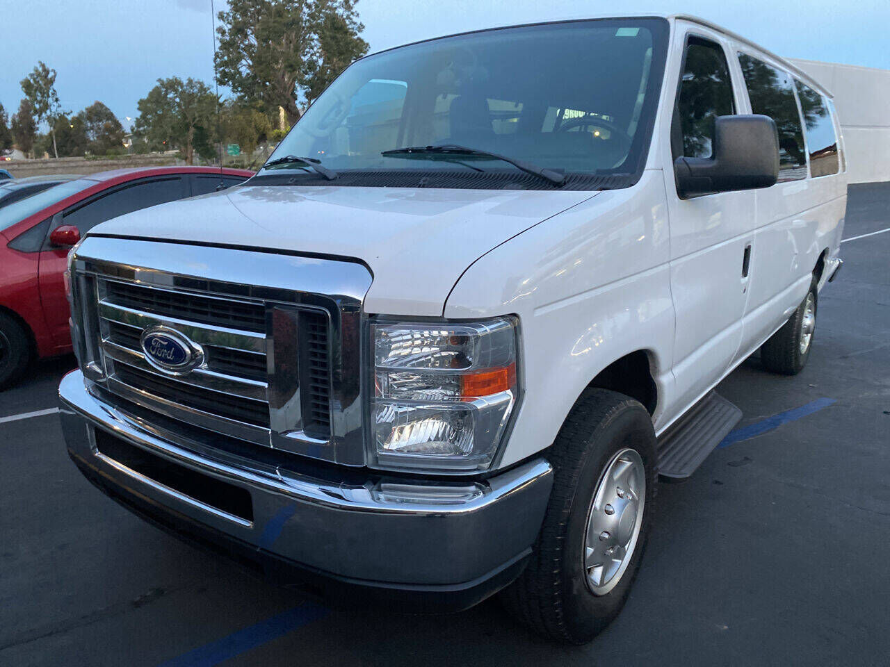 2014 FORD E-350
