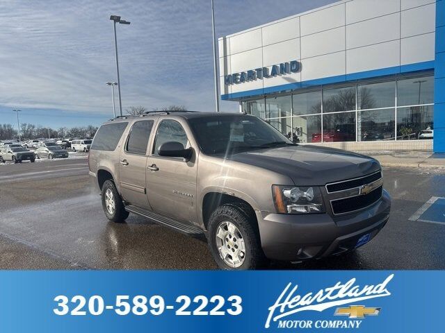 2013 CHEVROLET Suburban