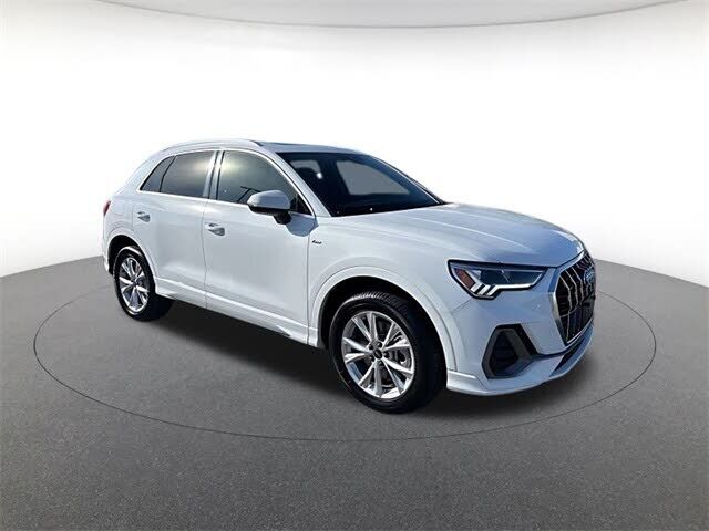 2024 AUDI Q3