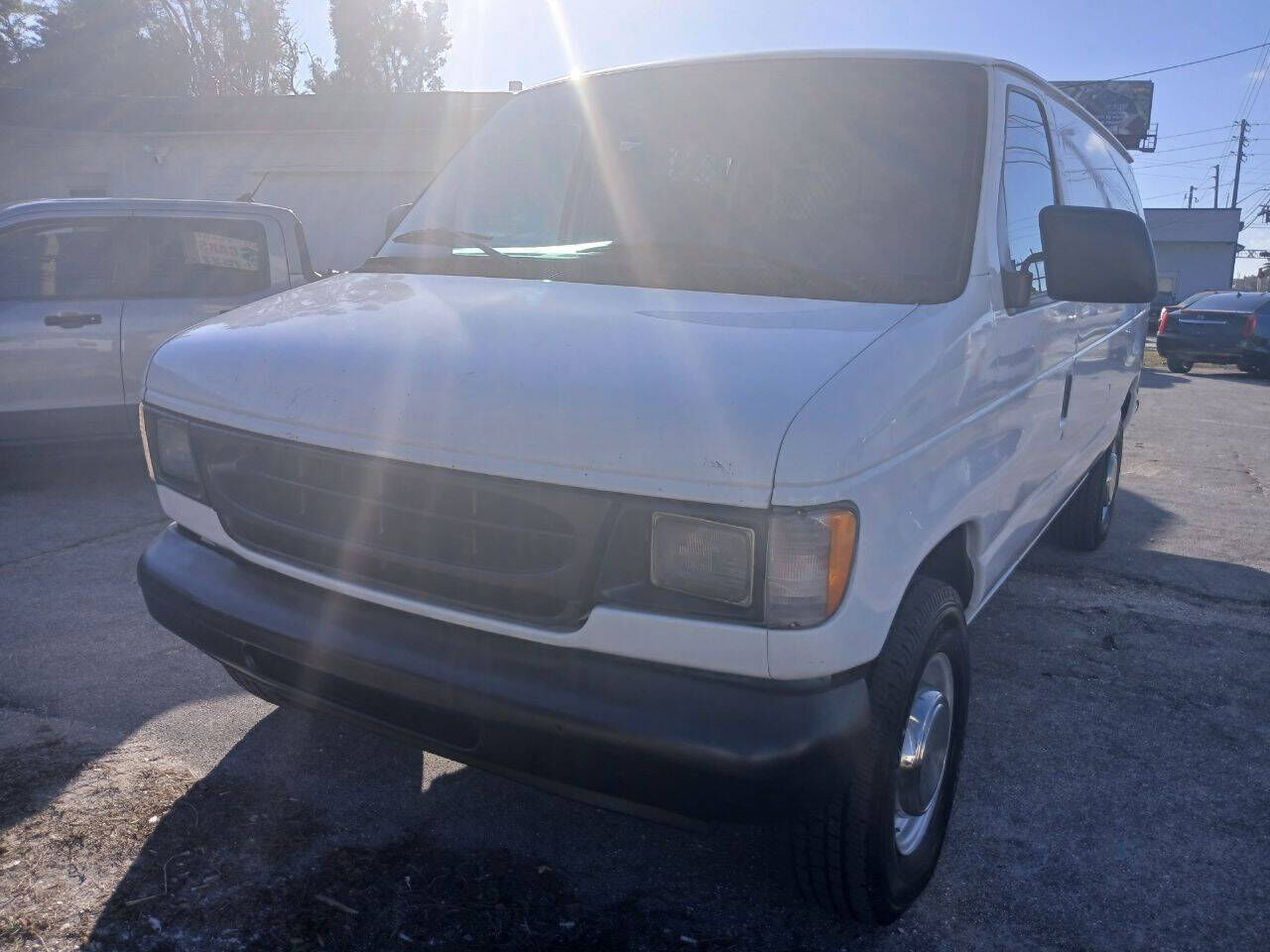2000 FORD E-250