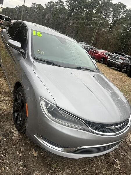 2016 CHRYSLER 200