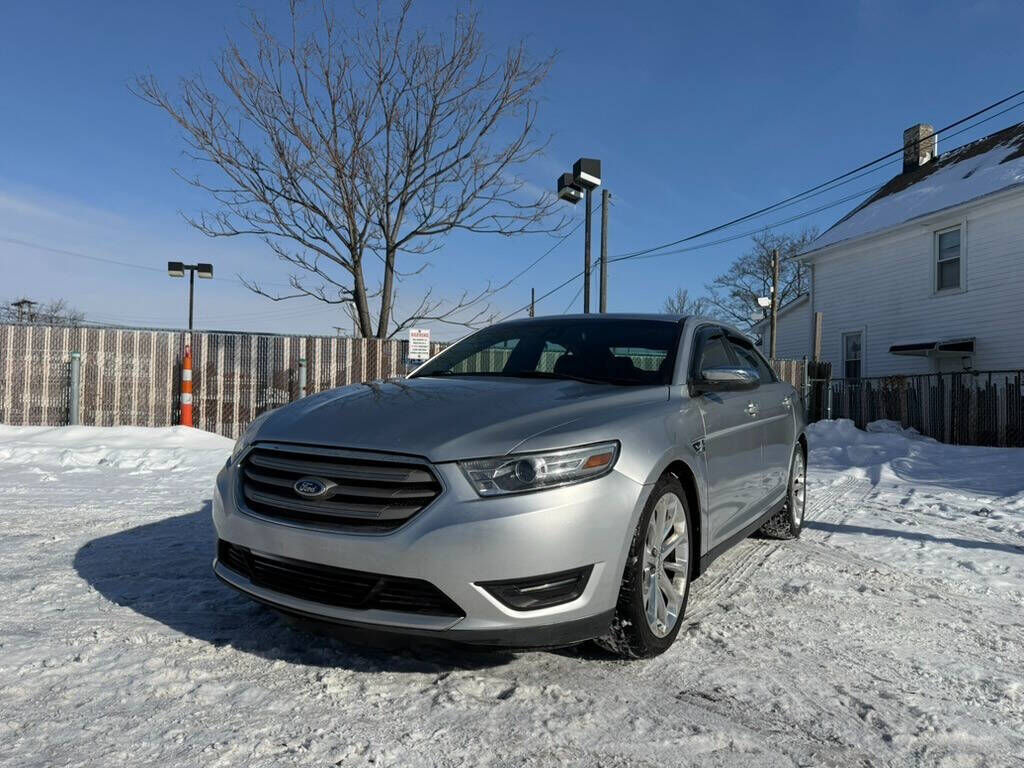 2015 FORD Taurus