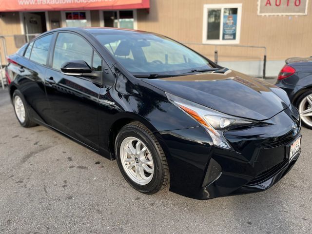 2016 TOYOTA PRIUS