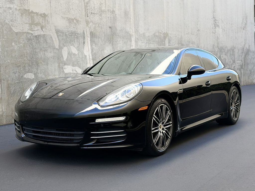 2015 PORSCHE Panamera