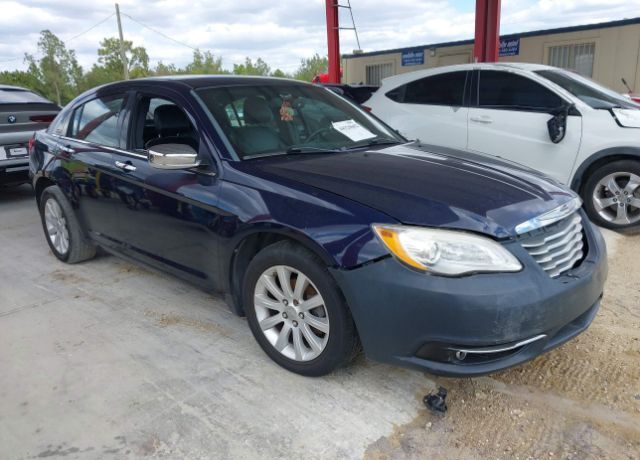 2013 CHRYSLER 200