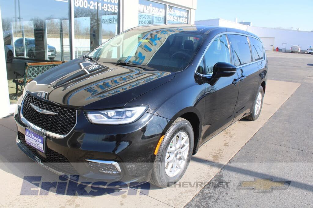 2024 CHRYSLER Pacifica