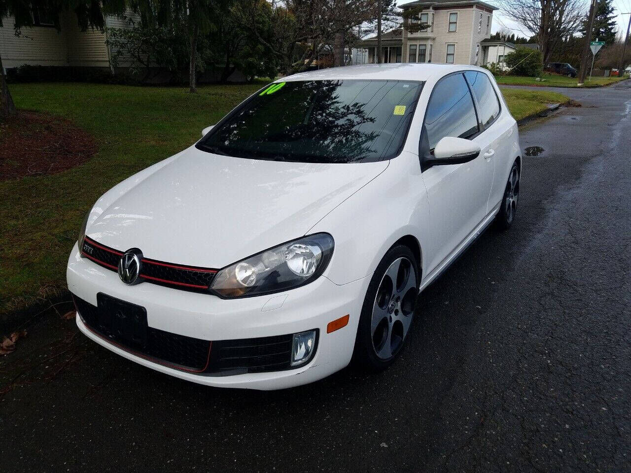 2010 VOLKSWAGEN GTI