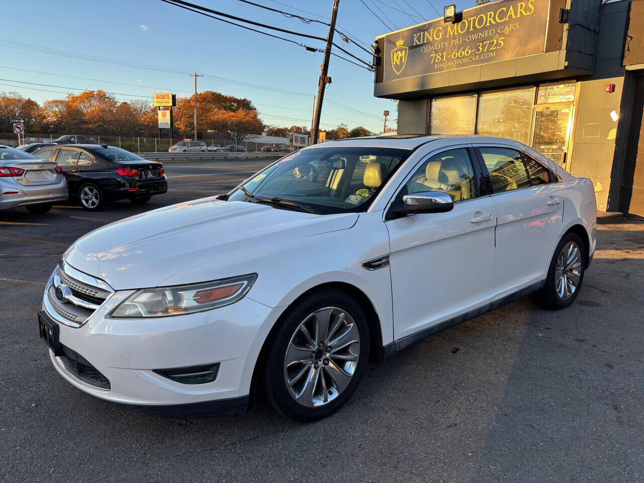 2012 FORD Taurus