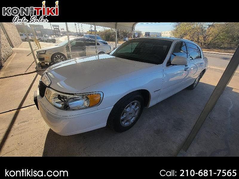 2001 LINCOLN Town Car