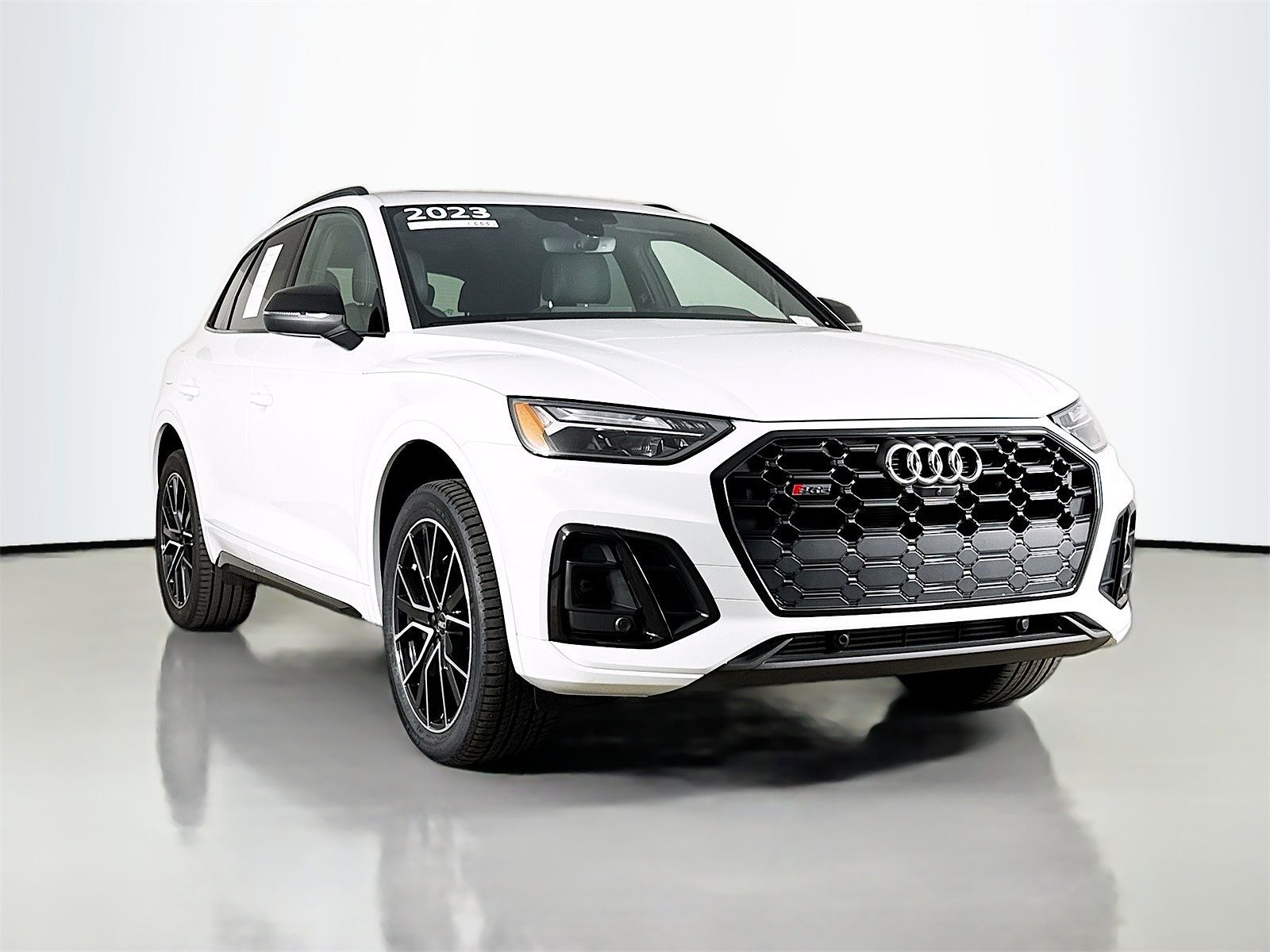 2023 AUDI SQ5