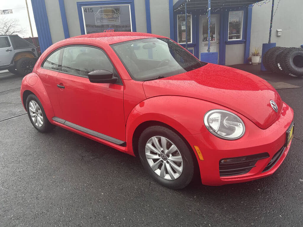 2017 VOLKSWAGEN Beetle