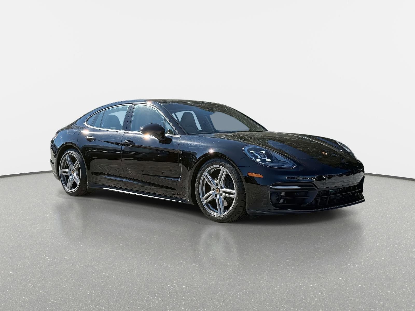 2022 PORSCHE Panamera