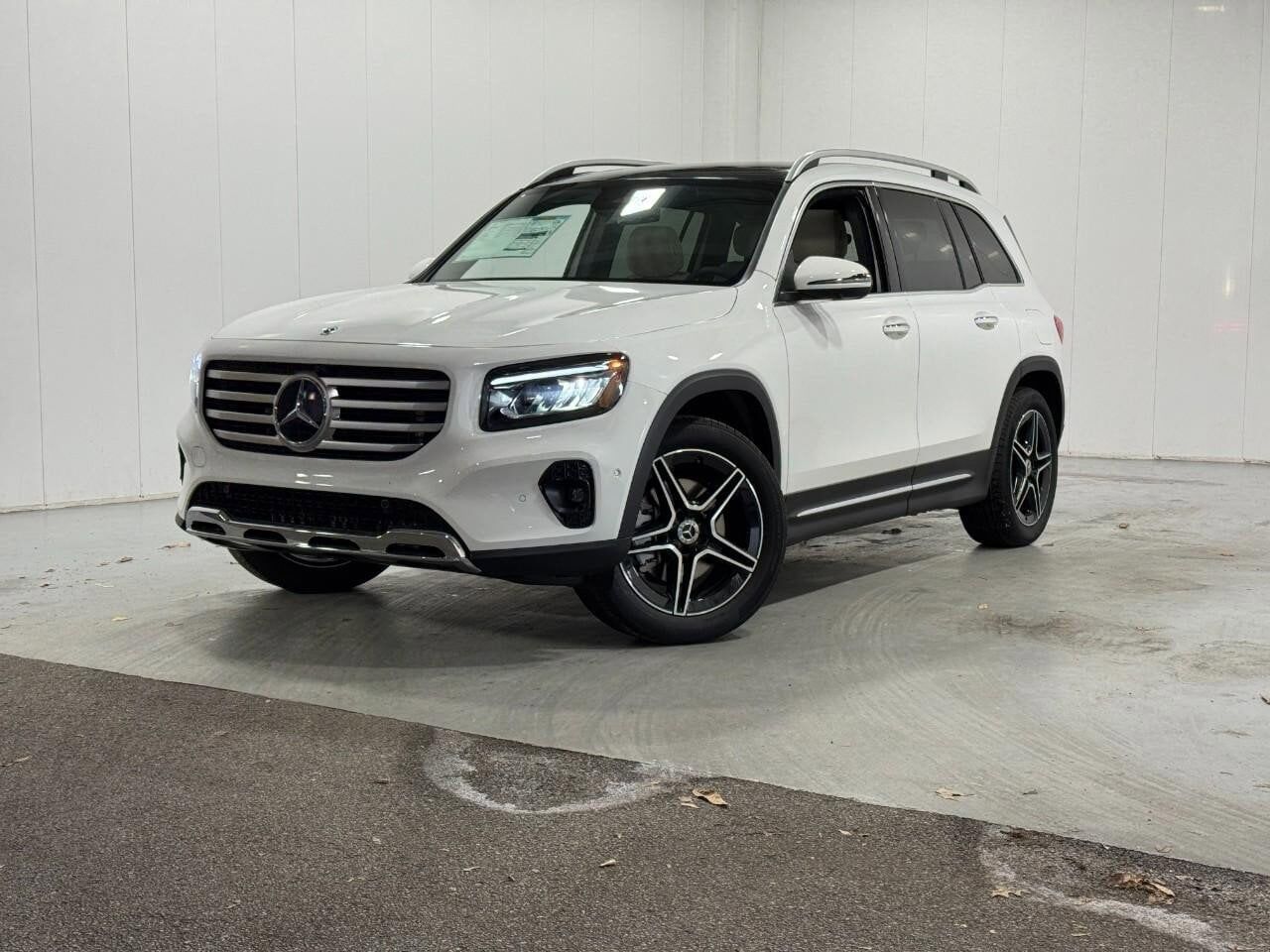 2026 MERCEDES-BENZ GLB-Class