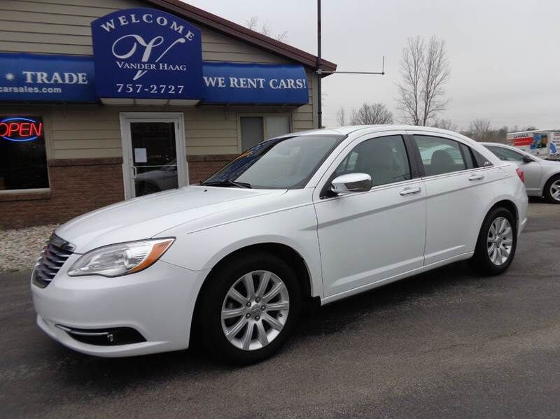 2013 CHRYSLER 200