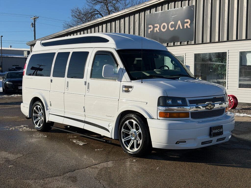 2017 CHEVROLET Express