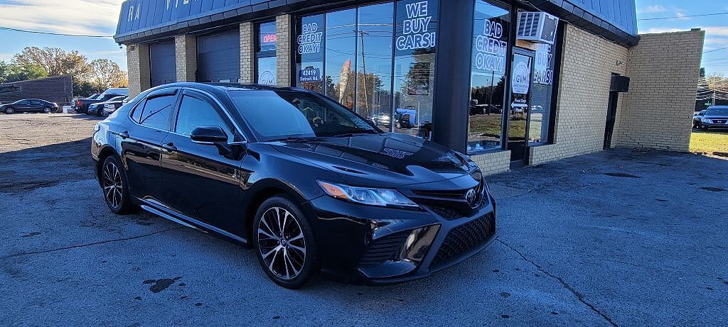 2018 TOYOTA Camry