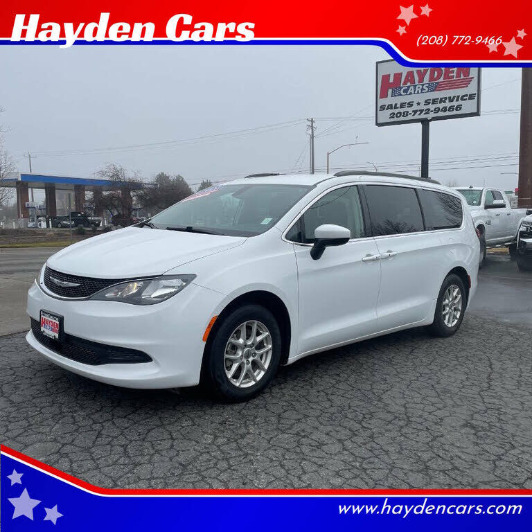 2021 CHRYSLER Voyager