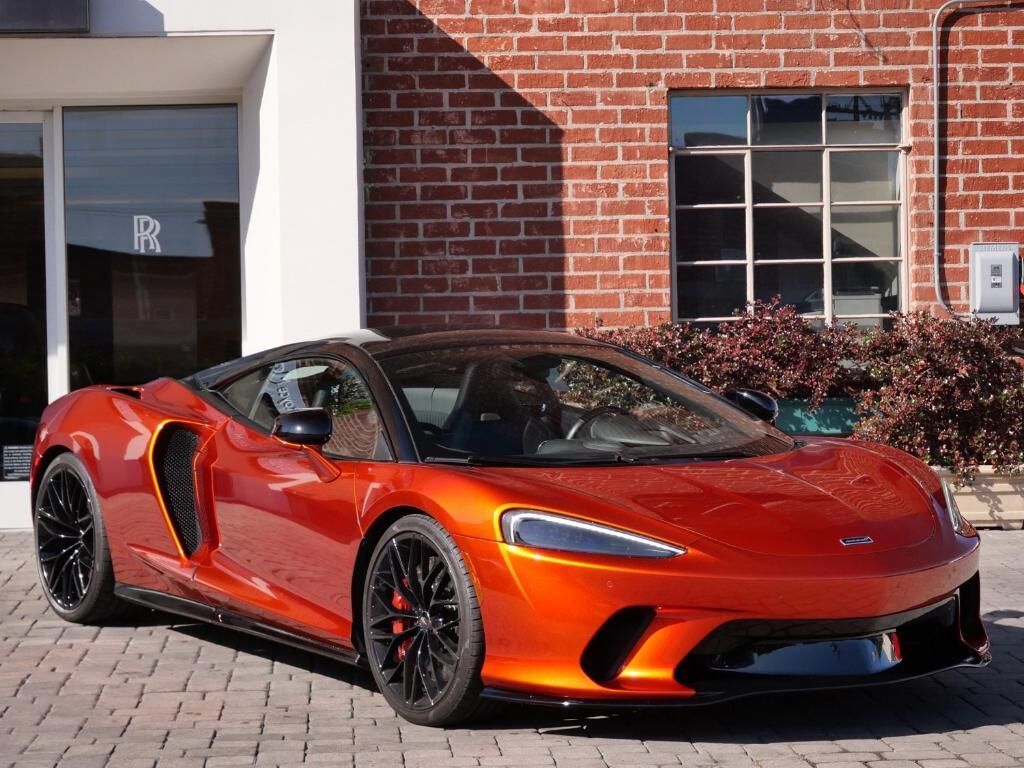 2023 MCLAREN GT