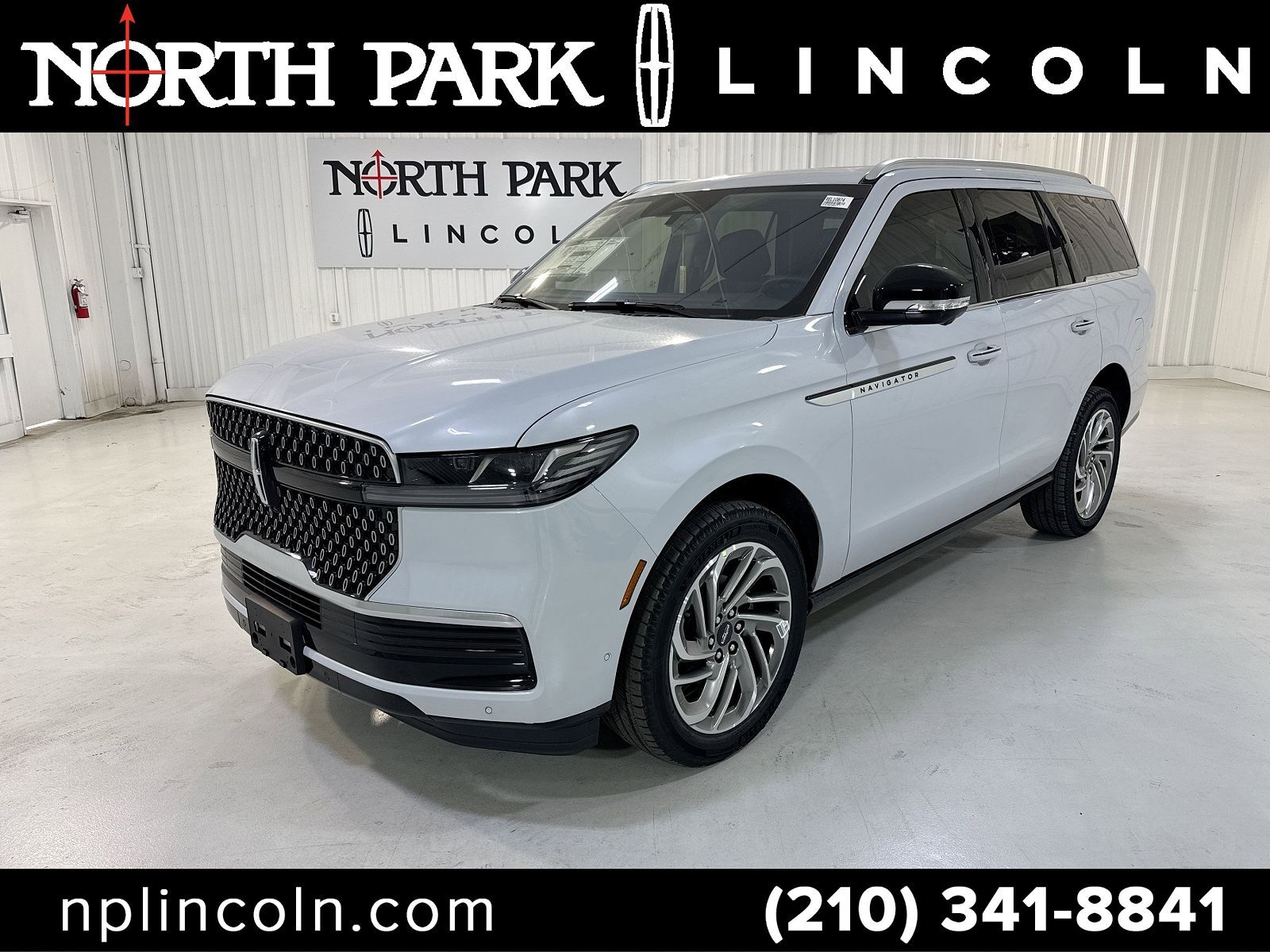 2025 LINCOLN Navigator