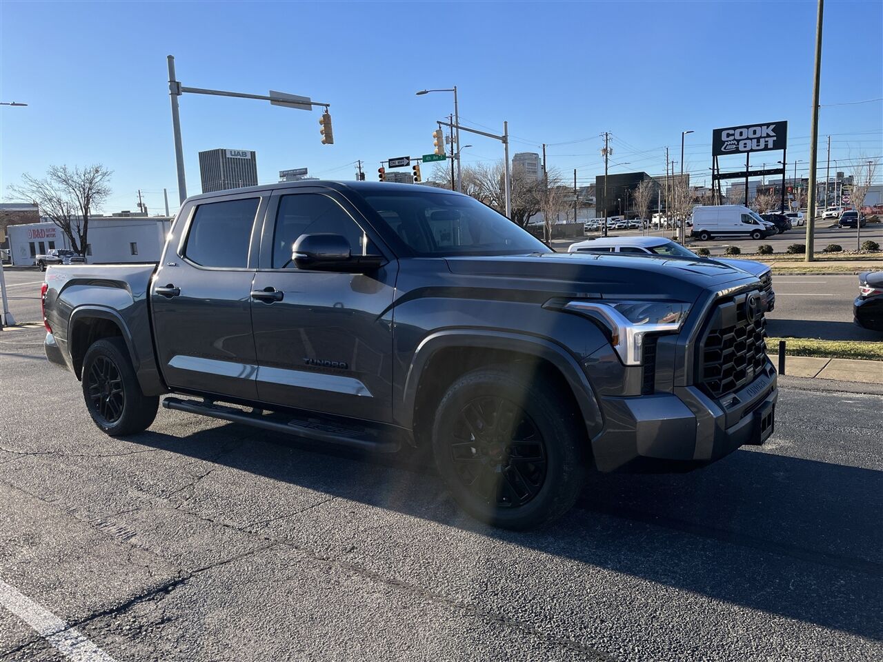 2024 TOYOTA Tundra