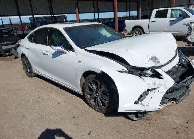 2019 LEXUS ES