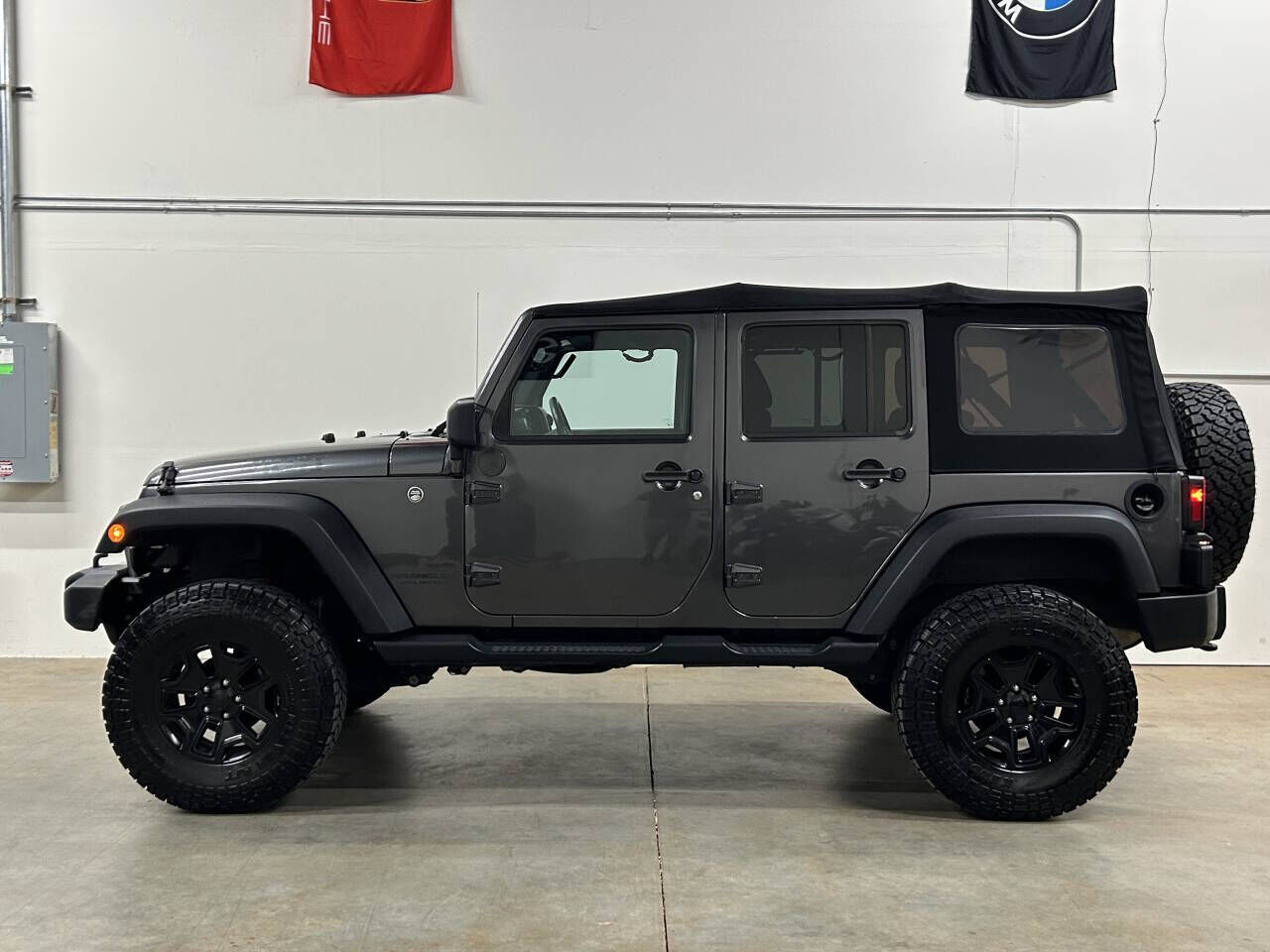 2017 JEEP Wrangler