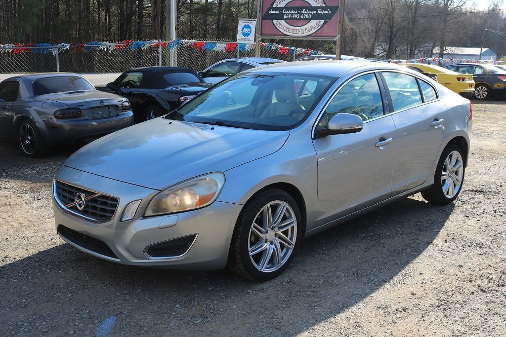 2011 VOLVO S60