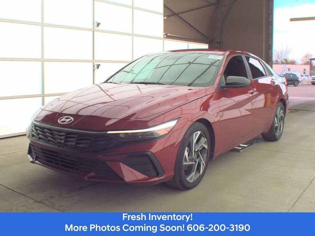 2025 HYUNDAI Elantra