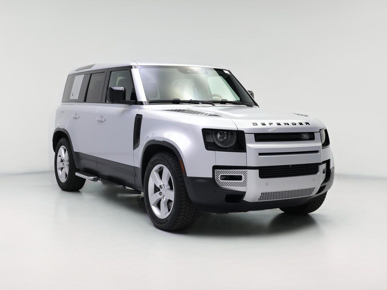 2024 LAND ROVER Defender