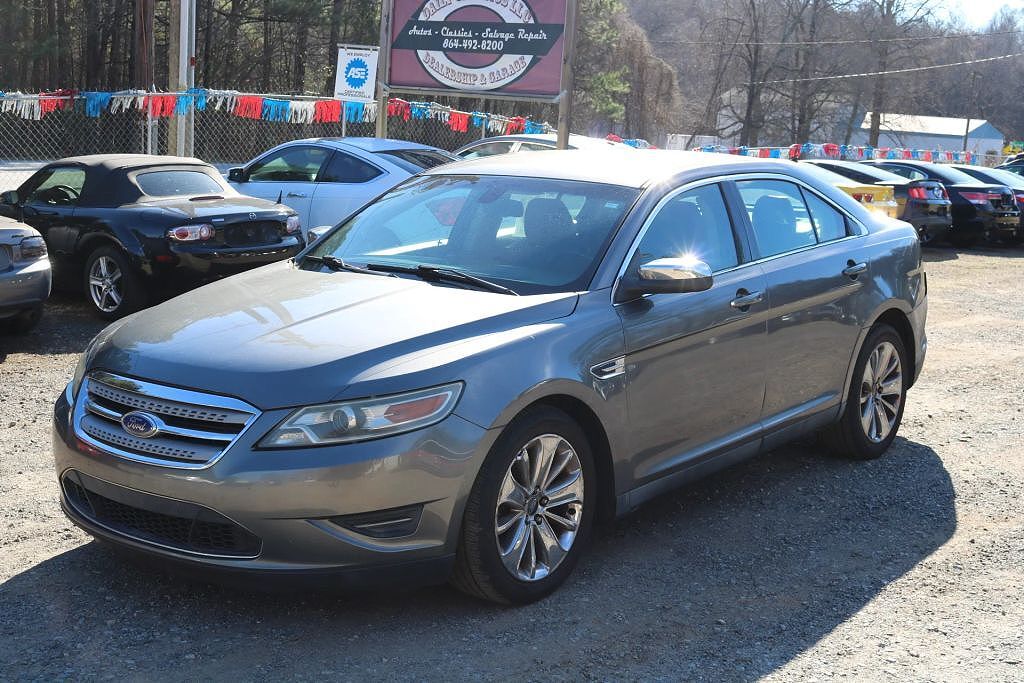 2011 FORD Taurus