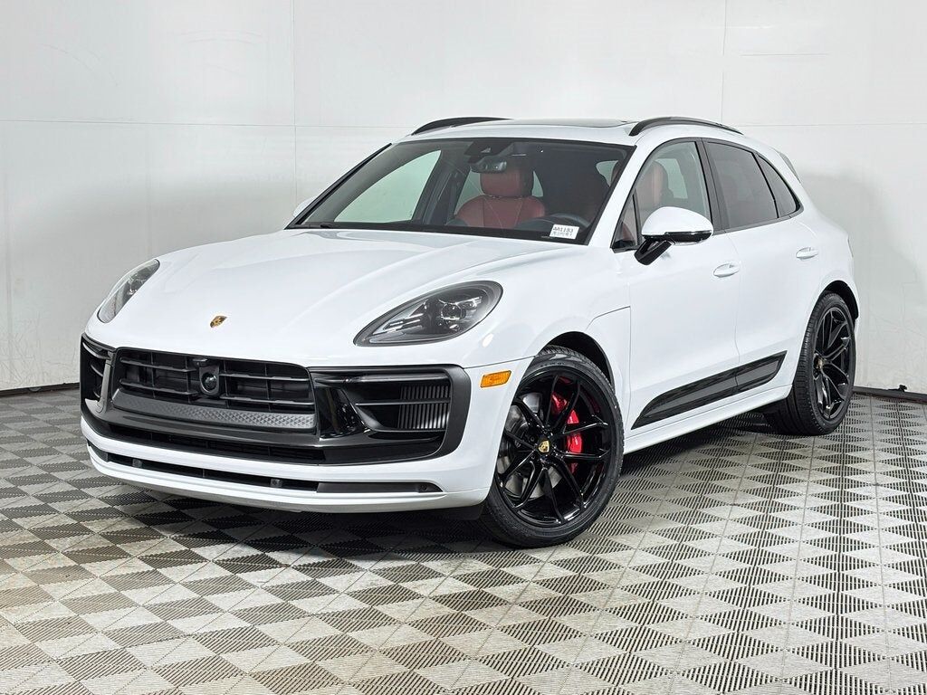 2026 PORSCHE Macan