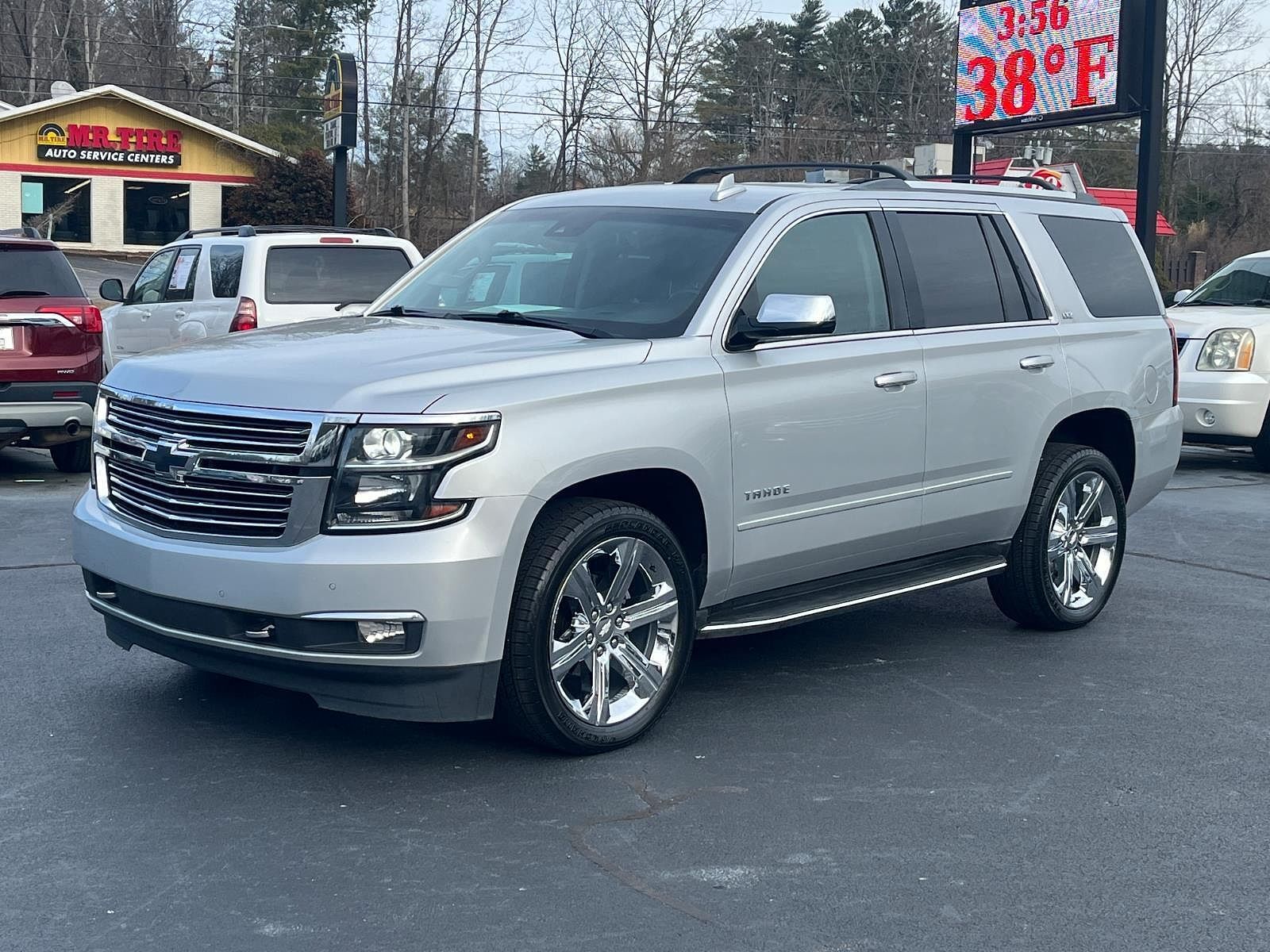 2016 CHEVROLET Tahoe