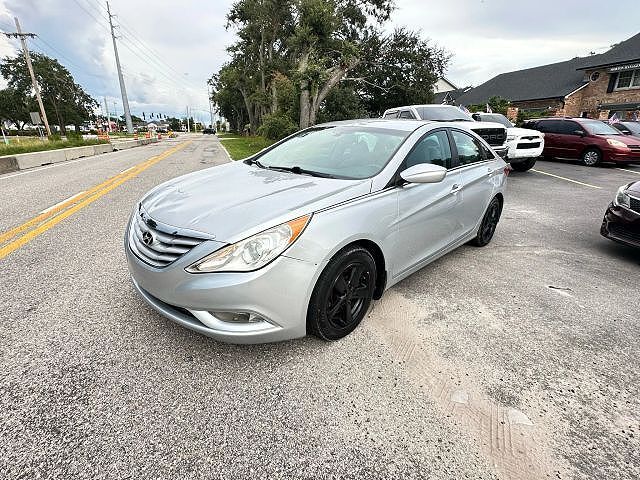 2013 HYUNDAI Sonata