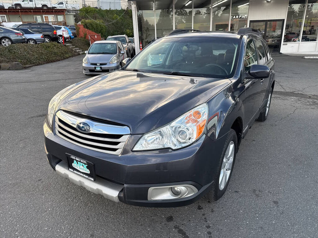 2011 SUBARU Outback