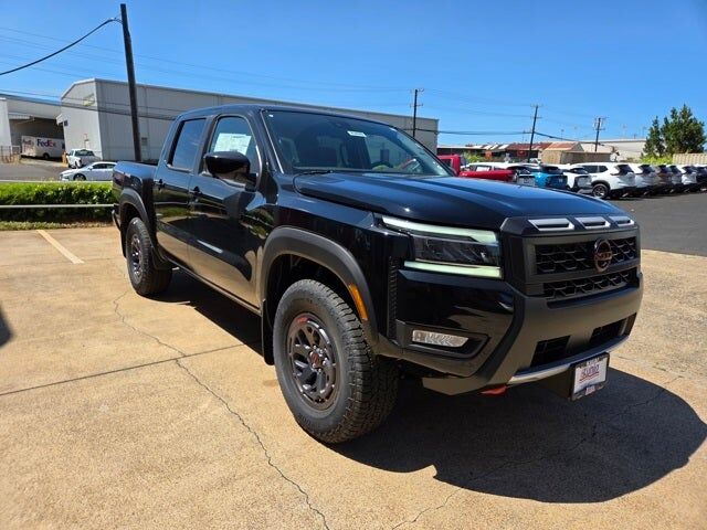 2025 NISSAN Frontier