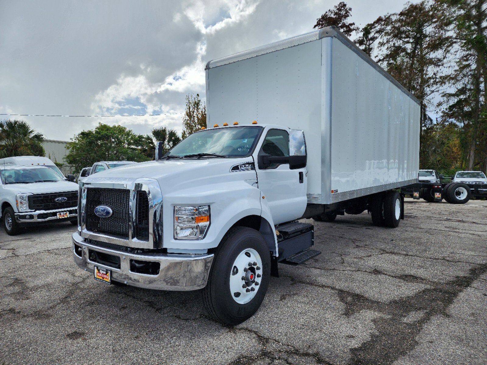 2025 FORD F-750