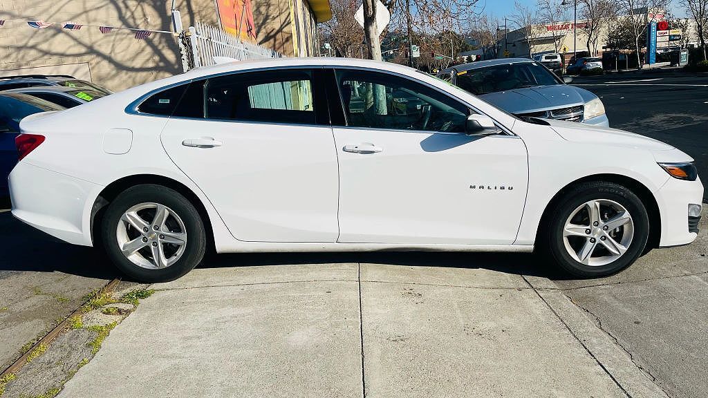 2023 CHEVROLET Malibu