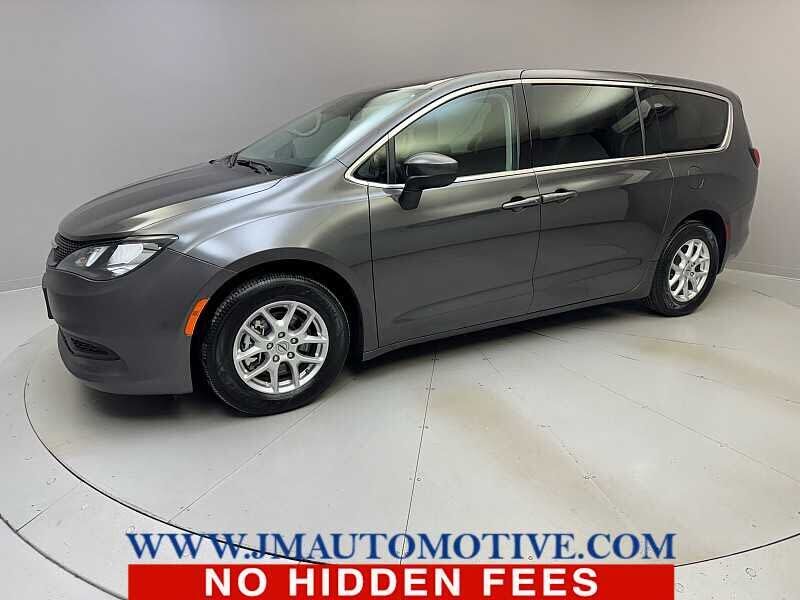 2023 CHRYSLER Voyager